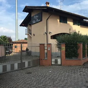 Relais Rosa Bed & Breakfast